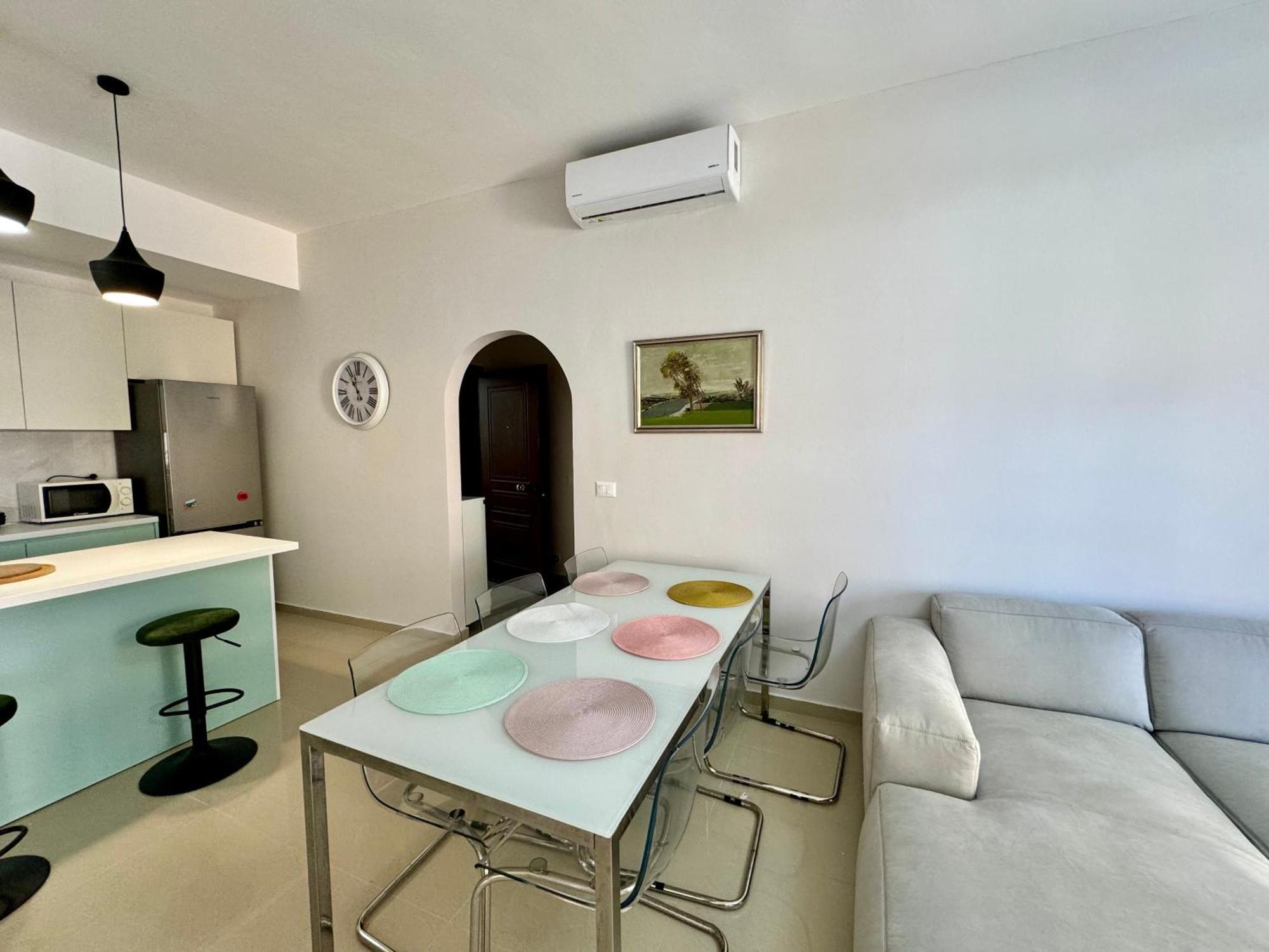 Turquoise Superior 6 Persons * Sarandë