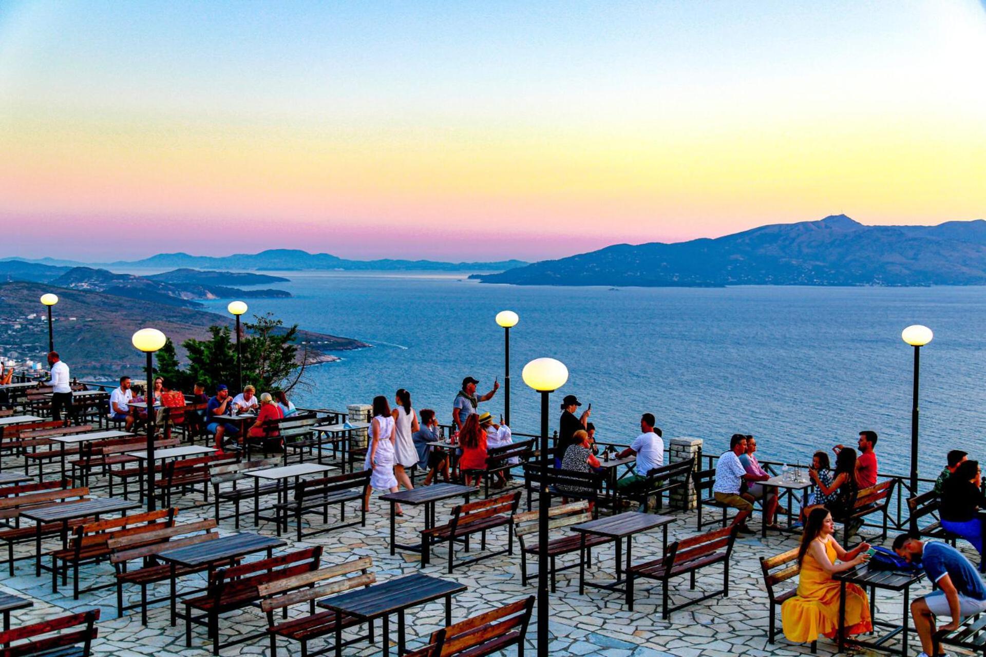 Turquoise Superior 6 Persons Leilighet Sarandë